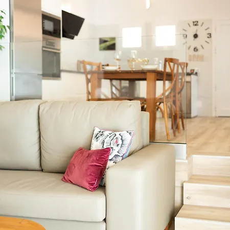 Βίλα Naiss Igramar *