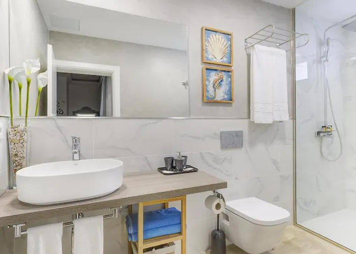 Naiss Igramar Villa *